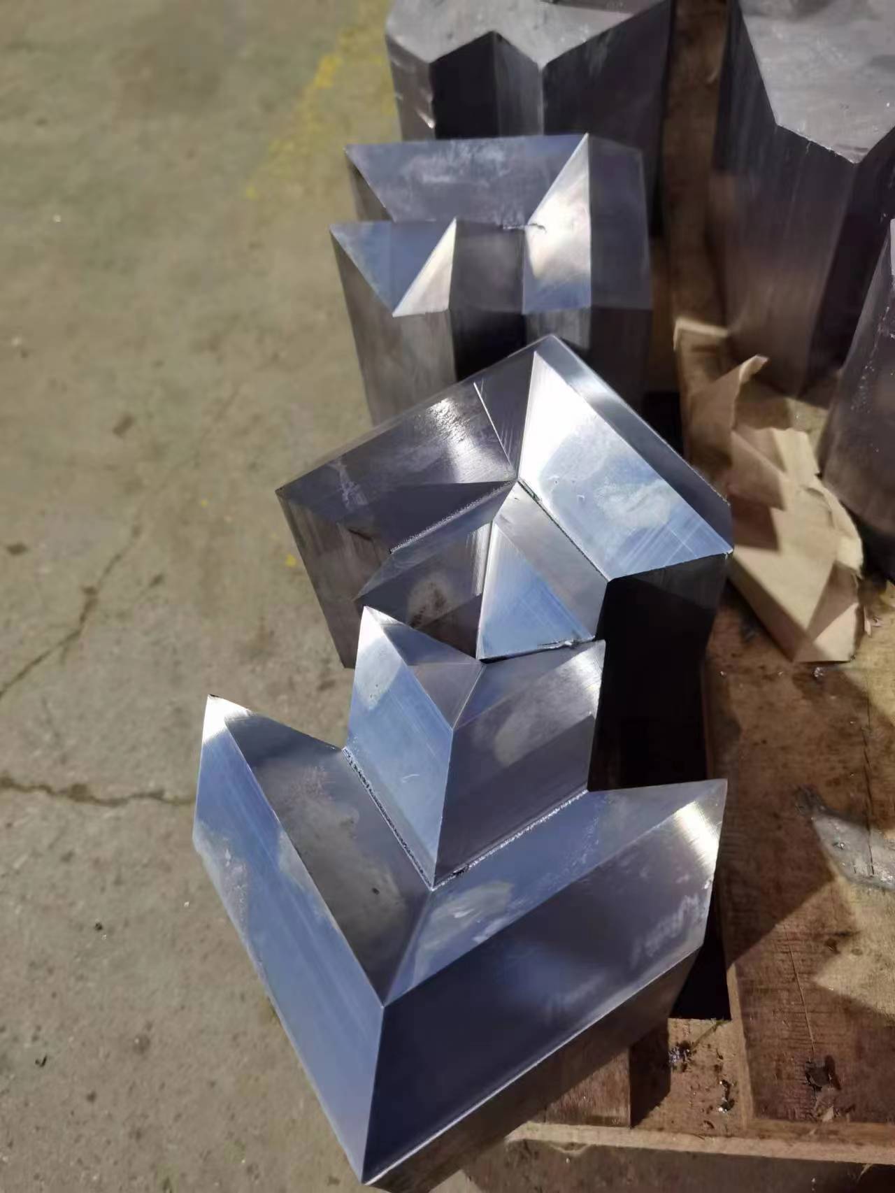 1741570375444148.jpg 77fc66e22b6e836de56e5b7e202e7f7.jpg